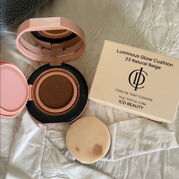 VIRAL Korean Beauty Riman Luminous Glow Cushion Foundation 23 Natural Beige - Picture 5 of 9